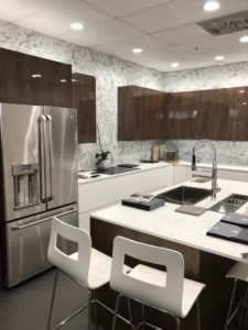 average kitchen cabinet cost